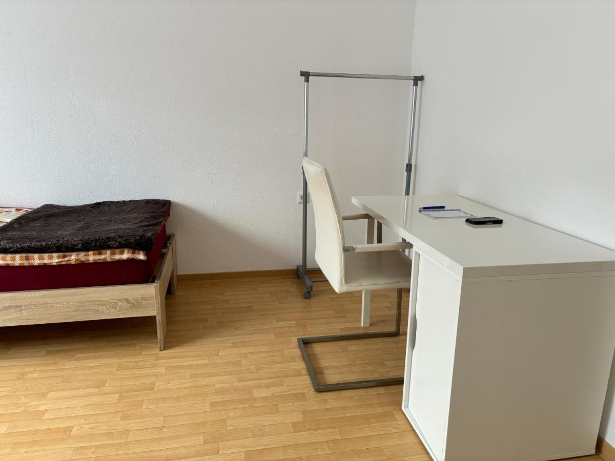 Ferienwohnung Grimm Pforzheim Bagian luar foto